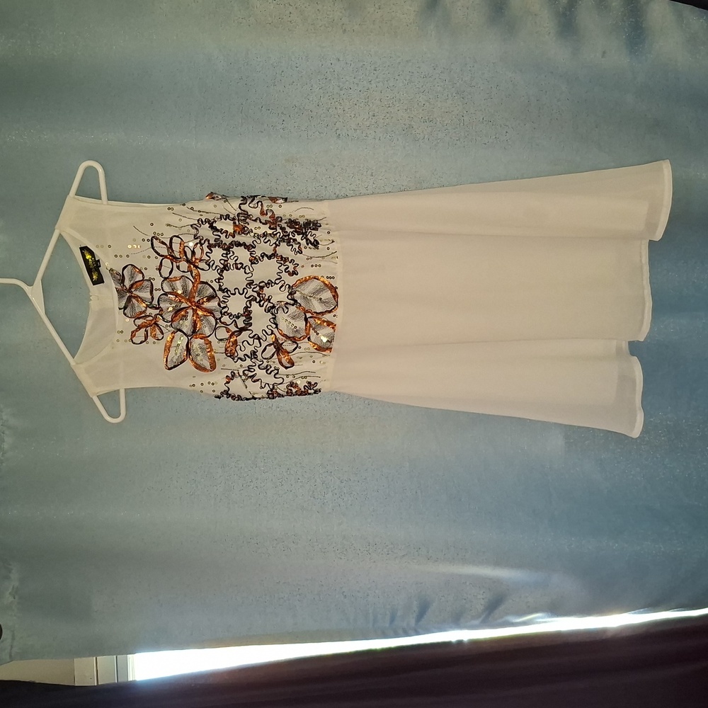 Angeleye London White Sleeveless Dress with Floral Embroidery And Sequins‎